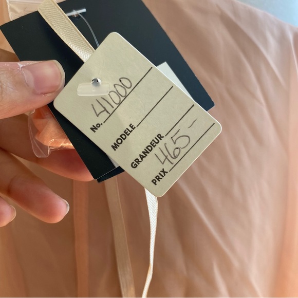 pink tulle prom dress - Picture 5 of 6